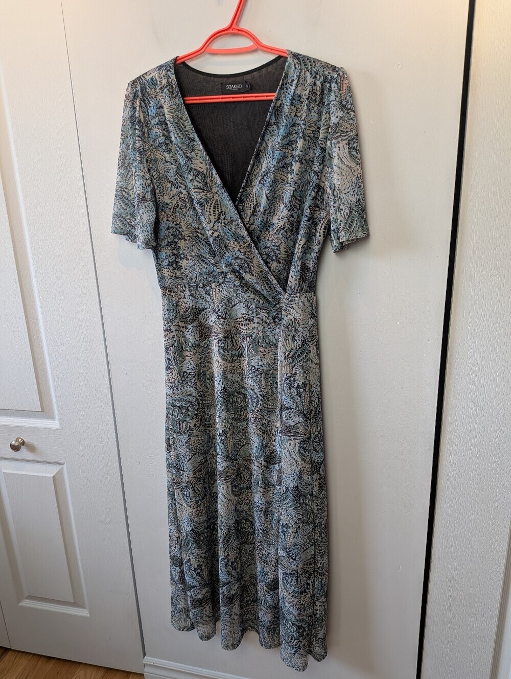 SOAKED IN LUXURY Maxi Dress Women Size Medium Bohemian Style Short Sleeves